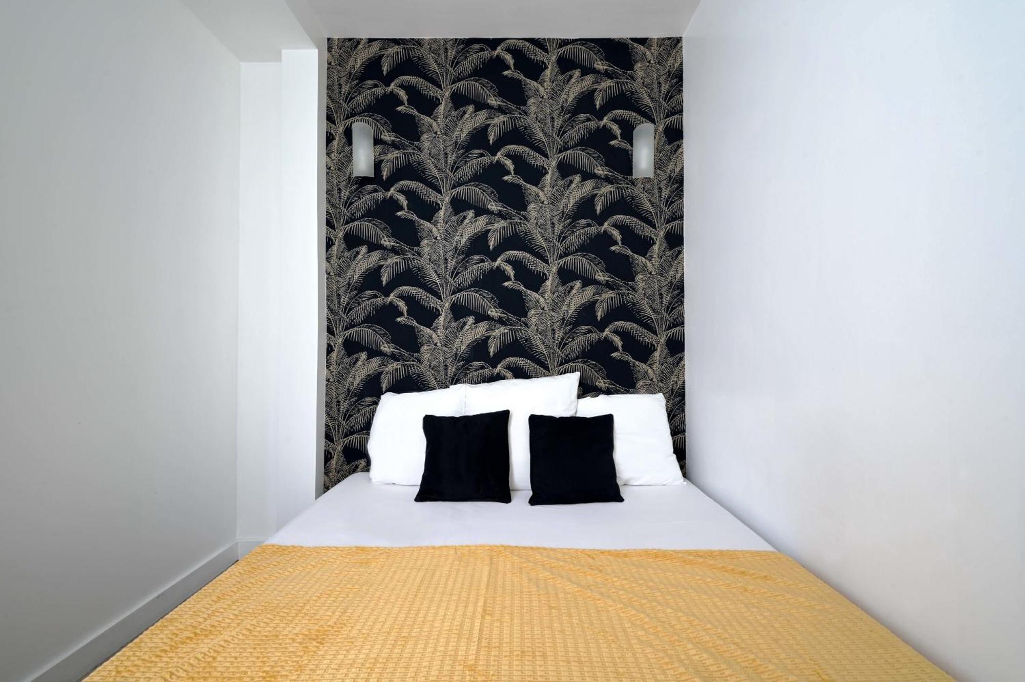 Appartamento 2 Bed Modern Fully Furnish Flat,Close To Buttes Chaumon Park Parigi Esterno foto